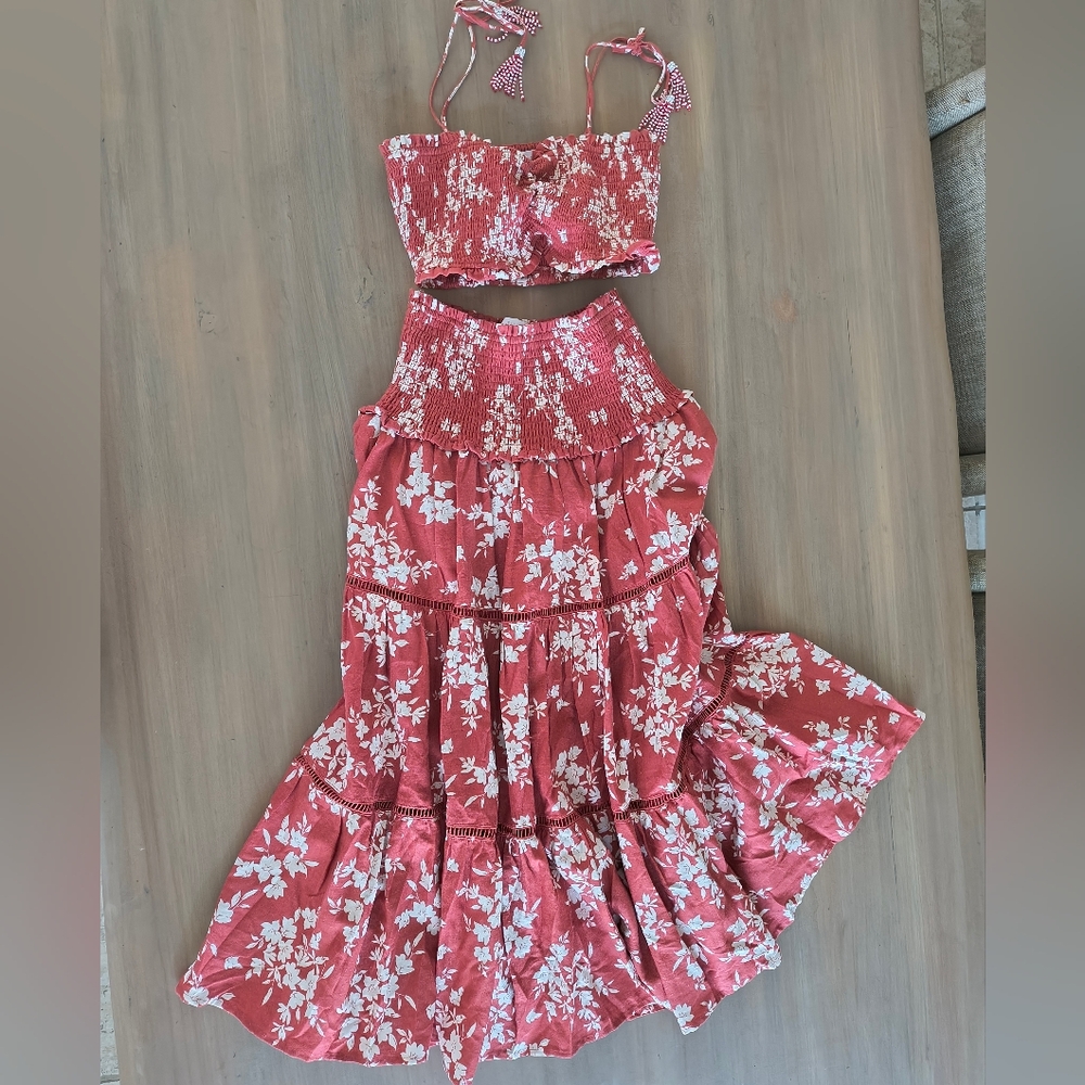 House of Harlow 1960 Red Floral Dress